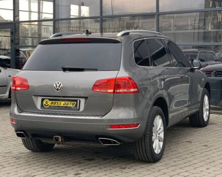 Серый Фольксваген Туарег, объемом двигателя 3 л и пробегом 261 тыс. км за 16500 $, фото 5 на Automoto.ua