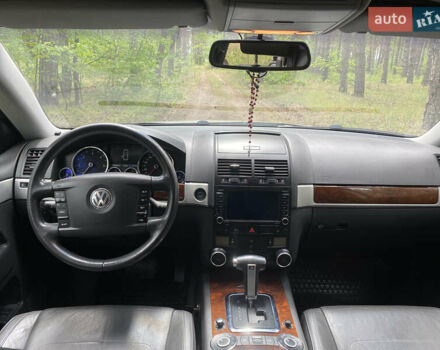 Фольксваген Туарег 2010 в Савране на Automoto.ua Серый Фольксваген Туарег, объемом двигателя 2.97 л и пробегом 210 тыс. км за 13600 $, фото 7 на Automoto.ua