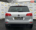 Серый Фольксваген Туарег, объемом двигателя 2.97 л и пробегом 311 тыс. км за 17300 $, фото 19 на Automoto.ua