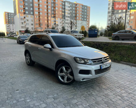 Серый Фольксваген Туарег, объемом двигателя 3 л и пробегом 317 тыс. км за 16499 $, фото 1 на Automoto.ua