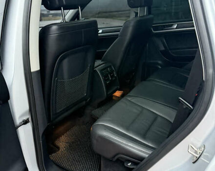 Серый Фольксваген Туарег, объемом двигателя 2.97 л и пробегом 210 тыс. км за 17499 $, фото 10 на Automoto.ua