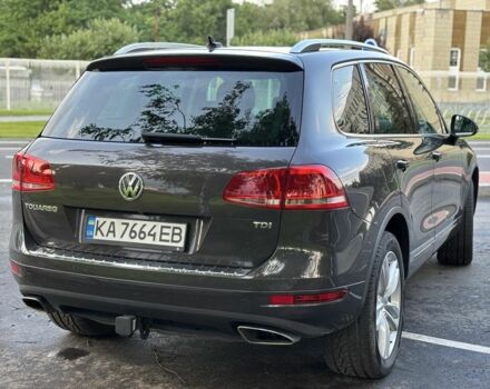 Сірий Фольксваген Туарег, об'ємом двигуна 3 л та пробігом 222 тис. км за 17000 $, фото 6 на Automoto.ua