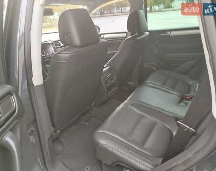 Сірий Фольксваген Туарег, об'ємом двигуна 3 л та пробігом 250 тис. км за 14500 $, фото 1 на Automoto.ua