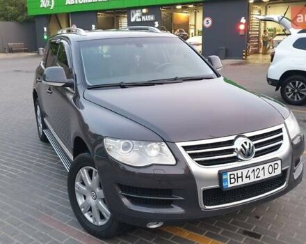 Серый Фольксваген Туарег, объемом двигателя 3 л и пробегом 225 тыс. км за 16900 $, фото 17 на Automoto.ua