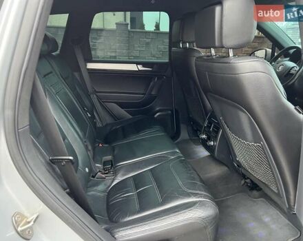 Серый Фольксваген Туарег, объемом двигателя 3 л и пробегом 298 тыс. км за 15500 $, фото 25 на Automoto.ua