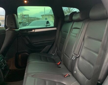 Серый Фольксваген Туарег, объемом двигателя 3 л и пробегом 261 тыс. км за 16500 $, фото 16 на Automoto.ua