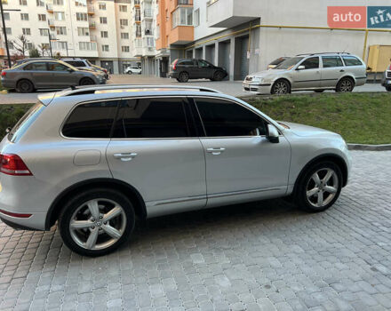 Серый Фольксваген Туарег, объемом двигателя 3 л и пробегом 317 тыс. км за 16499 $, фото 14 на Automoto.ua