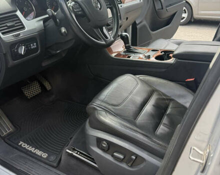 Сірий Фольксваген Туарег, об'ємом двигуна 2.97 л та пробігом 260 тис. км за 17999 $, фото 47 на Automoto.ua