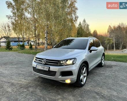 Фольксваген Туарег 2010 в Хмельницком на Automoto.ua Серый Фольксваген Туарег, объемом двигателя 2.97 л и пробегом 317 тыс. км за 15500 $, фото 87 на Automoto.ua
