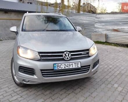 Серый Фольксваген Туарег, объемом двигателя 3 л и пробегом 259 тыс. км за 17000 $, фото 10 на Automoto.ua