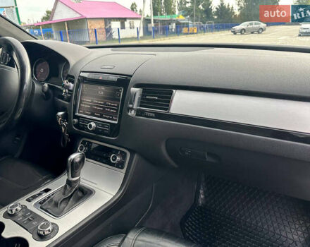 Фольксваген Туарег 2010 в Ковель на Automoto.ua Серый Фольксваген Туарег, объемом двигателя 2.97 л и пробегом 340 тыс. км за 19599 $, фото 9 на Automoto.ua