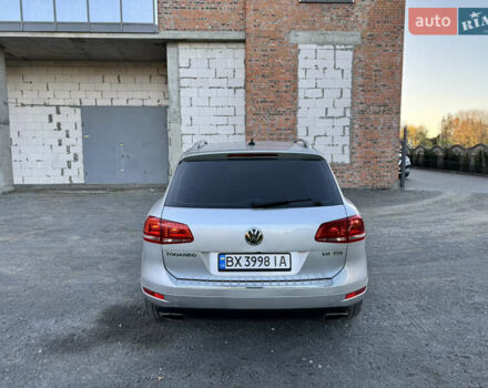 Фольксваген Туарег 2010 в Хмельницком на Automoto.ua Серый Фольксваген Туарег, объемом двигателя 2.97 л и пробегом 317 тыс. км за 15500 $, фото 12 на Automoto.ua