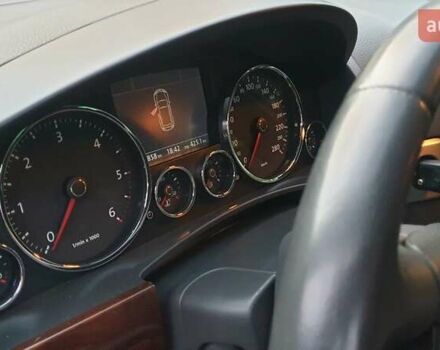 Серый Фольксваген Туарег, объемом двигателя 3 л и пробегом 225 тыс. км за 16900 $, фото 3 на Automoto.ua