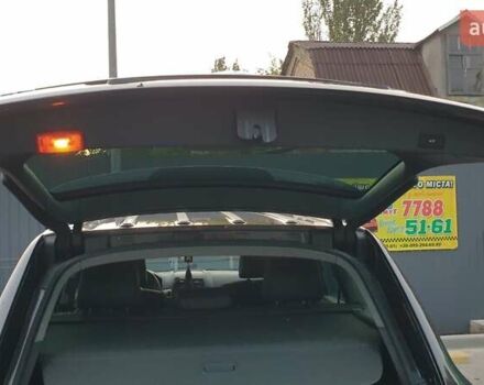 Серый Фольксваген Туарег, объемом двигателя 3 л и пробегом 225 тыс. км за 16900 $, фото 4 на Automoto.ua