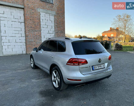 Фольксваген Туарег 2010 в Хмельницком на Automoto.ua Серый Фольксваген Туарег, объемом двигателя 2.97 л и пробегом 317 тыс. км за 15500 $, фото 21 на Automoto.ua