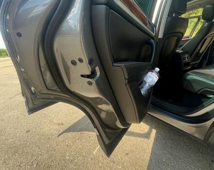 Серый Фольксваген Туарег, объемом двигателя 3 л и пробегом 239 тыс. км за 20000 $, фото 11 на Automoto.ua