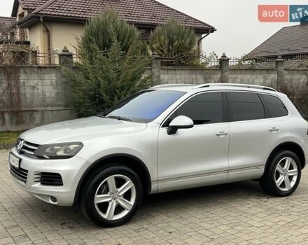 Серый Фольксваген Туарег, объемом двигателя 3 л и пробегом 298 тыс. км за 15500 $, фото 2 на Automoto.ua