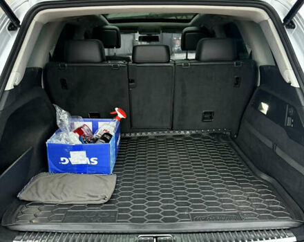 Серый Фольксваген Туарег, объемом двигателя 2.97 л и пробегом 210 тыс. км за 17499 $, фото 18 на Automoto.ua