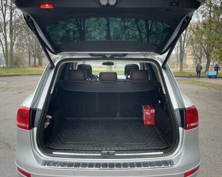 Сірий Фольксваген Туарег, об'ємом двигуна 2.97 л та пробігом 288 тис. км за 17900 $, фото 4 на Automoto.ua