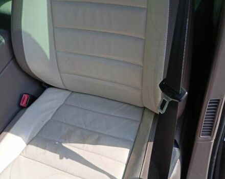 Серый Фольксваген Туарег, объемом двигателя 2.97 л и пробегом 301 тыс. км за 13500 $, фото 2 на Automoto.ua