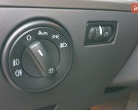 Серый Фольксваген Туарег, объемом двигателя 3 л и пробегом 225 тыс. км за 16900 $, фото 12 на Automoto.ua