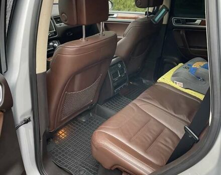 Сірий Фольксваген Туарег, об'ємом двигуна 2.97 л та пробігом 288 тис. км за 17900 $, фото 8 на Automoto.ua