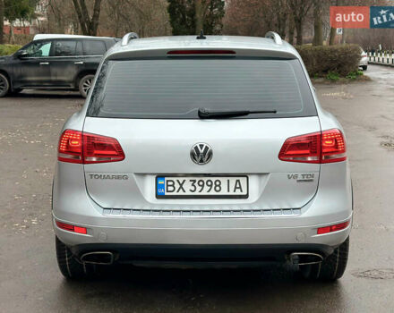 Сірий Фольксваген Туарег, об'ємом двигуна 2.97 л та пробігом 318 тис. км за 17600 $, фото 10 на Automoto.ua