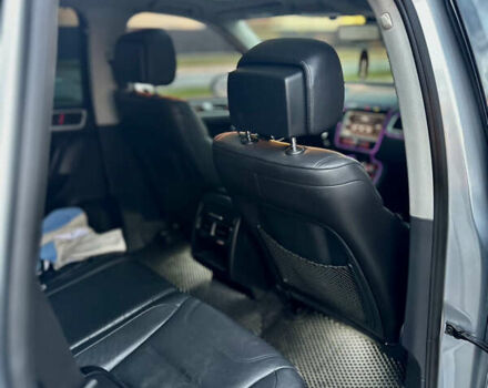 Сірий Фольксваген Туарег, об'ємом двигуна 2.97 л та пробігом 269 тис. км за 16500 $, фото 15 на Automoto.ua