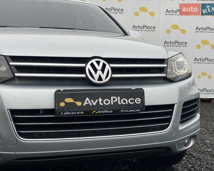 Серый Фольксваген Туарег, объемом двигателя 2.97 л и пробегом 311 тыс. км за 17300 $, фото 3 на Automoto.ua