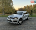 Фольксваген Туарег 2010 в Хмельницком на Automoto.ua Серый Фольксваген Туарег, объемом двигателя 2.97 л и пробегом 317 тыс. км за 15500 $, фото 1 на Automoto.ua