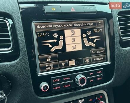 Серый Фольксваген Туарег, объемом двигателя 3 л и пробегом 298 тыс. км за 15500 $, фото 32 на Automoto.ua