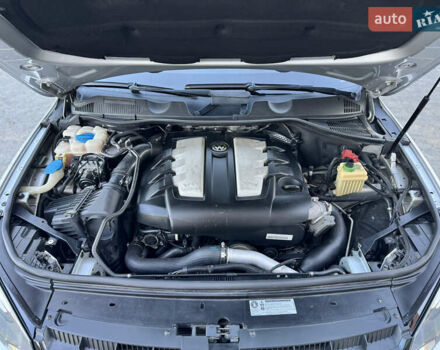 Фольксваген Туарег 2010 в Хмельницком на Automoto.ua Серый Фольксваген Туарег, объемом двигателя 2.97 л и пробегом 317 тыс. км за 15500 $, фото 24 на Automoto.ua