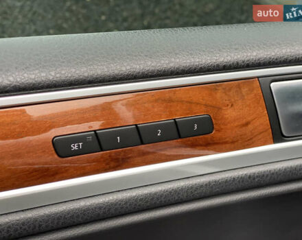 Серый Фольксваген Туарег, объемом двигателя 2.97 л и пробегом 311 тыс. км за 17300 $, фото 54 на Automoto.ua