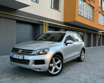 Серый Фольксваген Туарег, объемом двигателя 3 л и пробегом 317 тыс. км за 16499 $, фото 5 на Automoto.ua