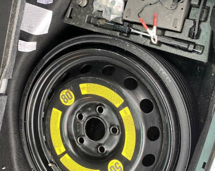 Серый Фольксваген Туарег, объемом двигателя 2.97 л и пробегом 311 тыс. км за 17300 $, фото 63 на Automoto.ua