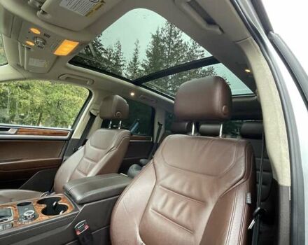 Сірий Фольксваген Туарег, об'ємом двигуна 2.97 л та пробігом 288 тис. км за 17900 $, фото 14 на Automoto.ua