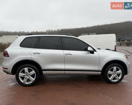 Серый Фольксваген Туарег, объемом двигателя 2.97 л и пробегом 210 тыс. км за 17499 $, фото 24 на Automoto.ua