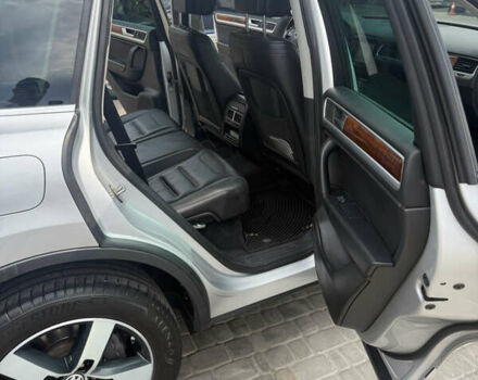 Сірий Фольксваген Туарег, об'ємом двигуна 2.97 л та пробігом 260 тис. км за 17999 $, фото 34 на Automoto.ua