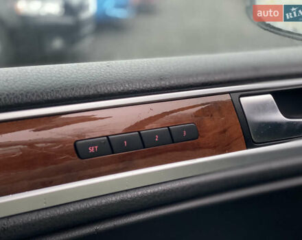 Серый Фольксваген Туарег, объемом двигателя 2.97 л и пробегом 311 тыс. км за 17300 $, фото 94 на Automoto.ua