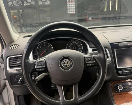 Сірий Фольксваген Туарег, об'ємом двигуна 2.97 л та пробігом 260 тис. км за 17999 $, фото 42 на Automoto.ua
