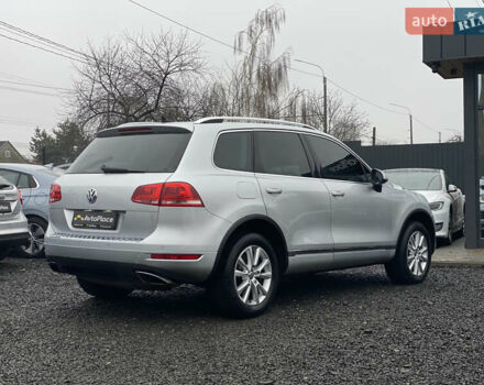 Серый Фольксваген Туарег, объемом двигателя 2.97 л и пробегом 311 тыс. км за 17300 $, фото 80 на Automoto.ua