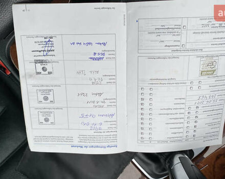 Серый Фольксваген Туарег, объемом двигателя 2.97 л и пробегом 311 тыс. км за 17300 $, фото 111 на Automoto.ua