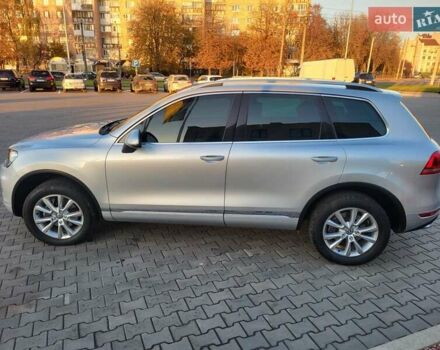 Серый Фольксваген Туарег, объемом двигателя 3 л и пробегом 310 тыс. км за 18500 $, фото 10 на Automoto.ua