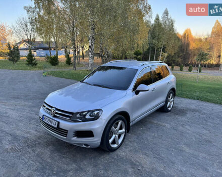 Фольксваген Туарег 2010 в Хмельницком на Automoto.ua Серый Фольксваген Туарег, объемом двигателя 2.97 л и пробегом 317 тыс. км за 15500 $, фото 17 на Automoto.ua