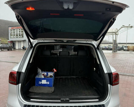 Серый Фольксваген Туарег, объемом двигателя 2.97 л и пробегом 210 тыс. км за 17499 $, фото 17 на Automoto.ua