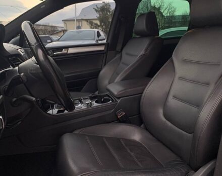 Серый Фольксваген Туарег, объемом двигателя 3 л и пробегом 261 тыс. км за 16500 $, фото 8 на Automoto.ua