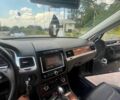 Серый Фольксваген Туарег, объемом двигателя 3 л и пробегом 239 тыс. км за 20000 $, фото 5 на Automoto.ua