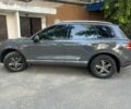Сірий Фольксваген Туарег, об'ємом двигуна 3 л та пробігом 259 тис. км за 17500 $, фото 3 на Automoto.ua