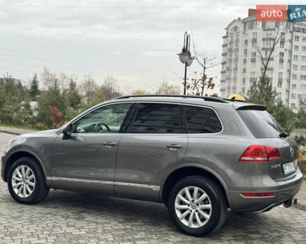 Серый Фольксваген Туарег, объемом двигателя 2.97 л и пробегом 285 тыс. км за 16990 $, фото 7 на Automoto.ua