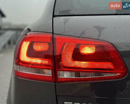 Сірий Фольксваген Туарег, об'ємом двигуна 3 л та пробігом 298 тис. км за 18500 $, фото 28 на Automoto.ua